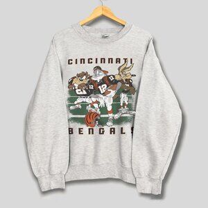 Vintage Cincinnati Bengals Looney Tunes Football Sweatshirt NFL Unisex Shirt Tee